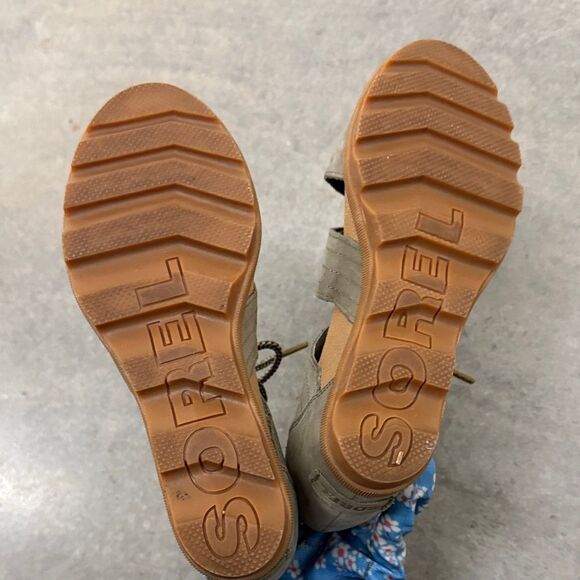 Sorel Khaki Lace-Up Sandals - Picture 4 of 4